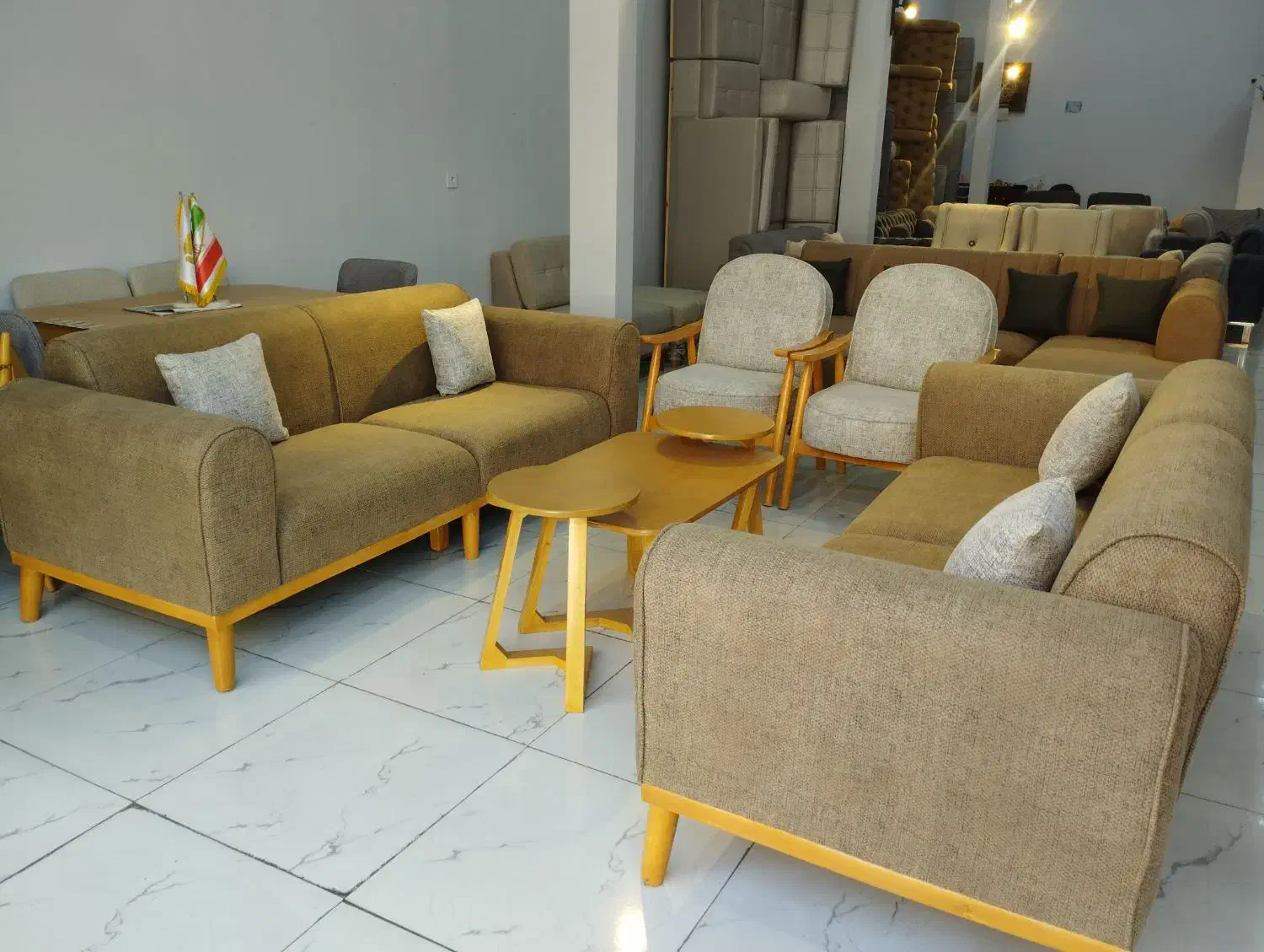 مبل اماده راحتی|مبلمان خانگی و میز عسلی|کرج, گوهردشت|دیوار