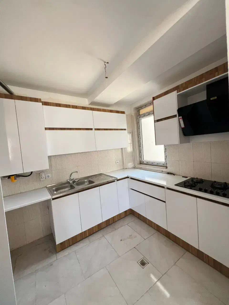 اپارتمان۸۵متری خیابان سرزمین ویو دار بدون مشرف|اجارهٔ آپارتمان|هشتگرد, شهرک آرتیمان|دیوار