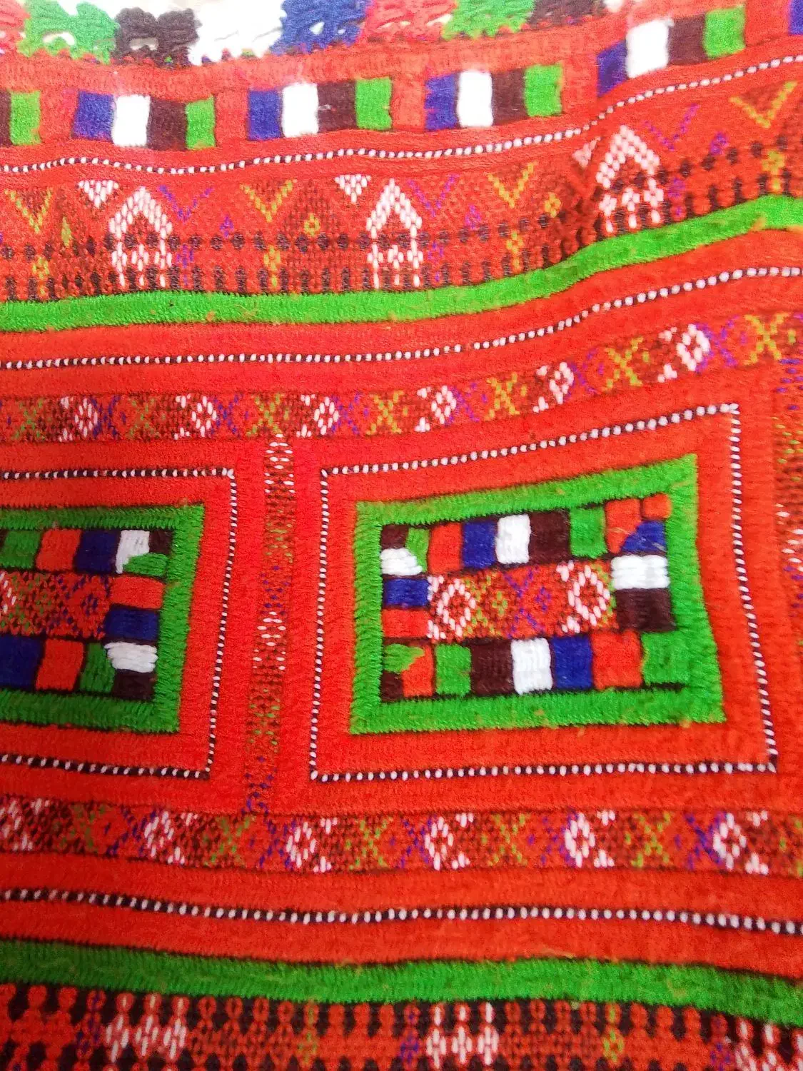 دوچگرهستم|لباس|سراوان, |دیوار