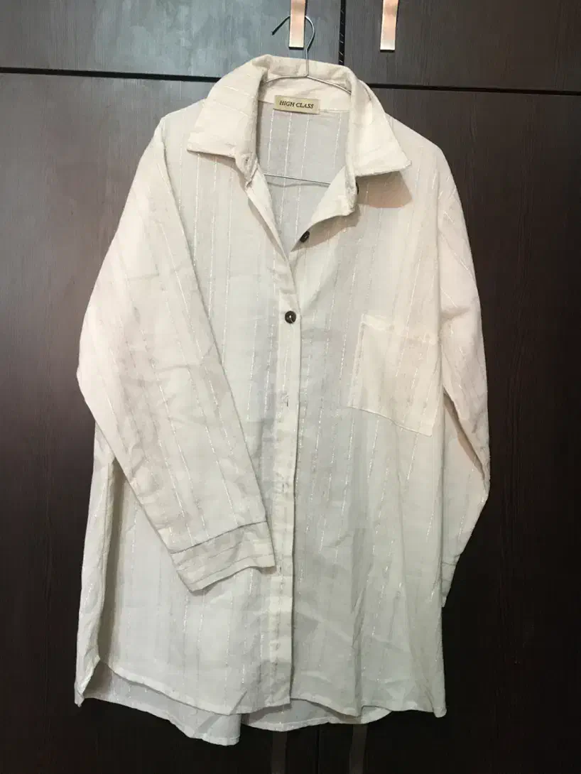 لباس|لباس|شاهین‌شهر, مخابرات (شهید بهشتی)|دیوار