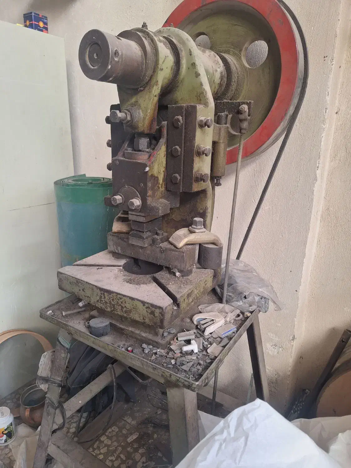 پرس۶تن|ماشینآلات صنعتی|اصفهان, جاوان|دیوار