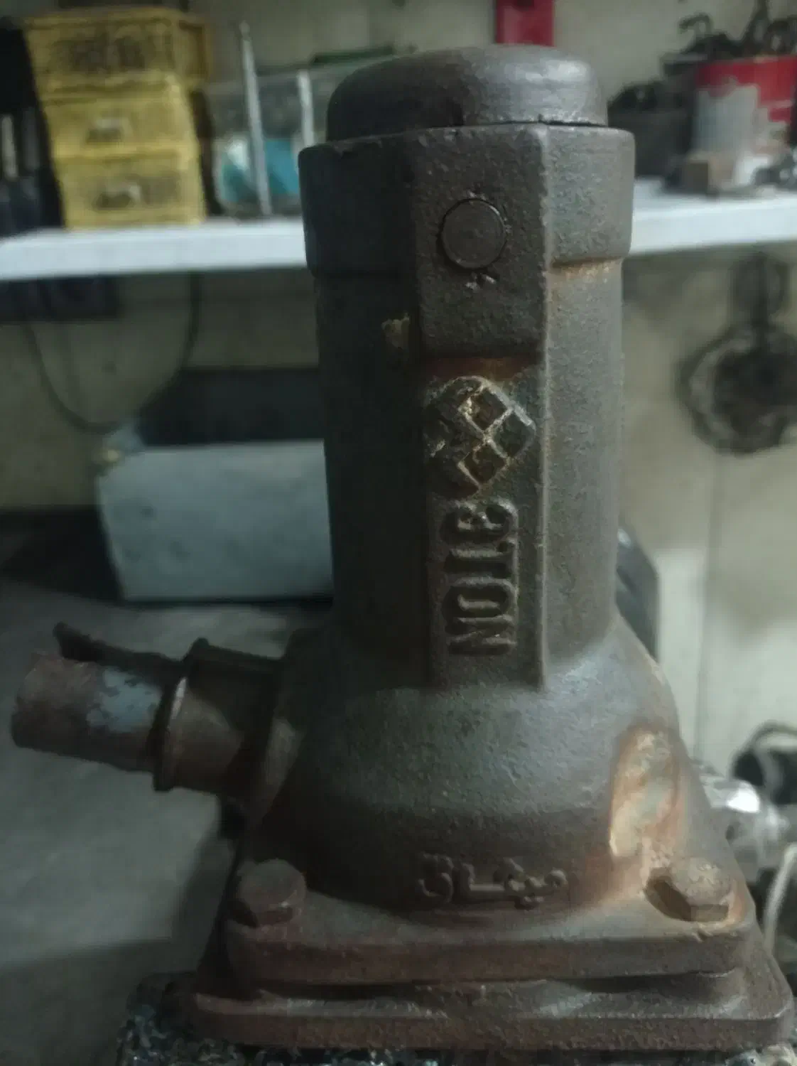 جک سه تنی نیسان قدیمی|قطعات یدکی و لوازم جانبی|مشهد, علی آباد|دیوار