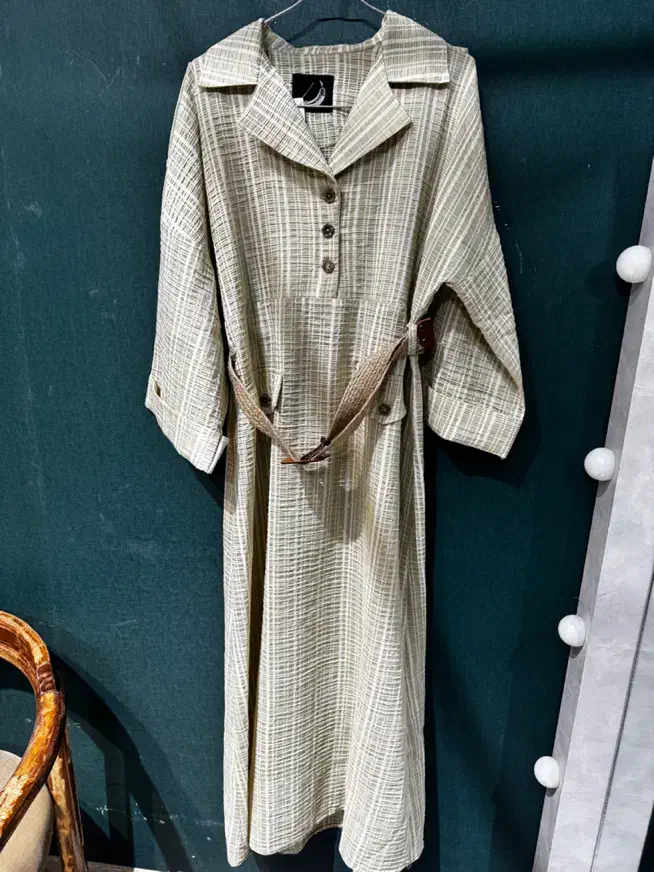 لباس نو|لباس|اصفهان, مسجد مصلی|دیوار