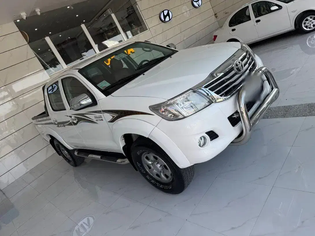 هایلوکس 2012|خودرو سواری و وانت|مشهد, راه آهن|دیوار