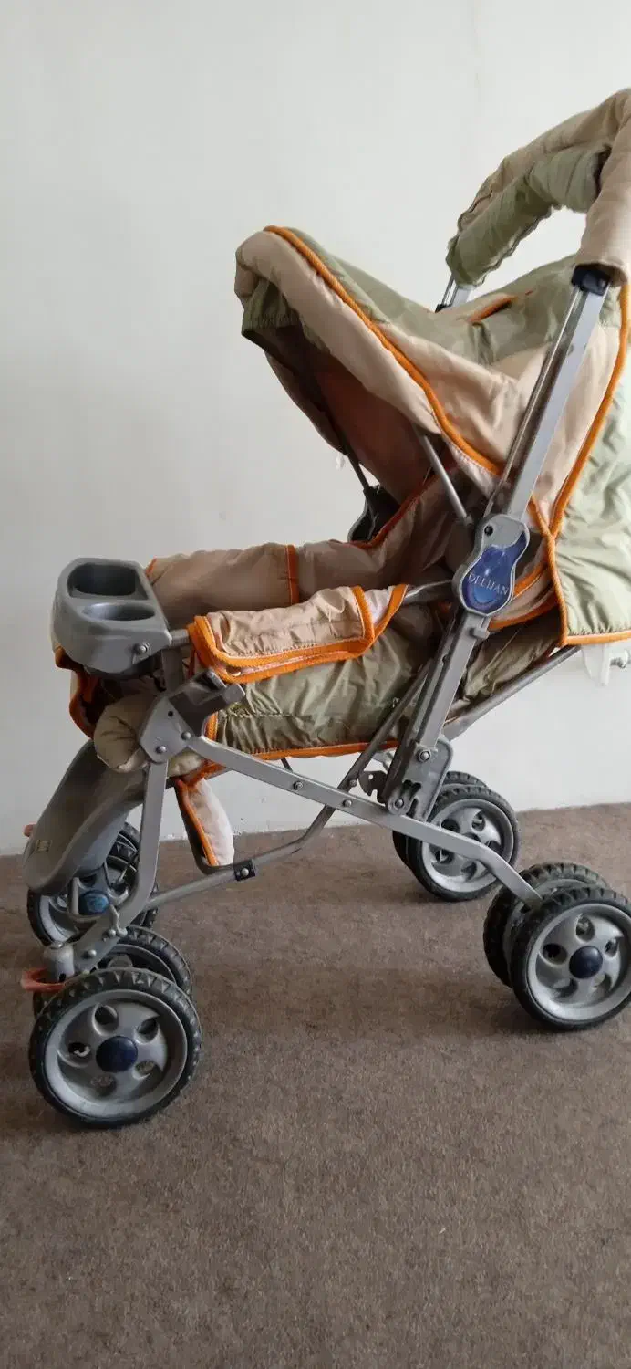 کالسکه بچه|کالسکه و لوازم جانبی|لنجان, |دیوار