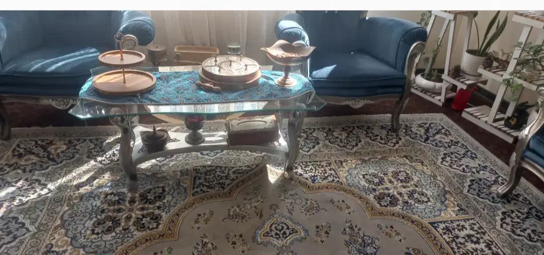 مبل استیل در حد نو ۷ نفره سالم|مبلمان خانگی و میز عسلی|شیراز, دلجو|دیوار