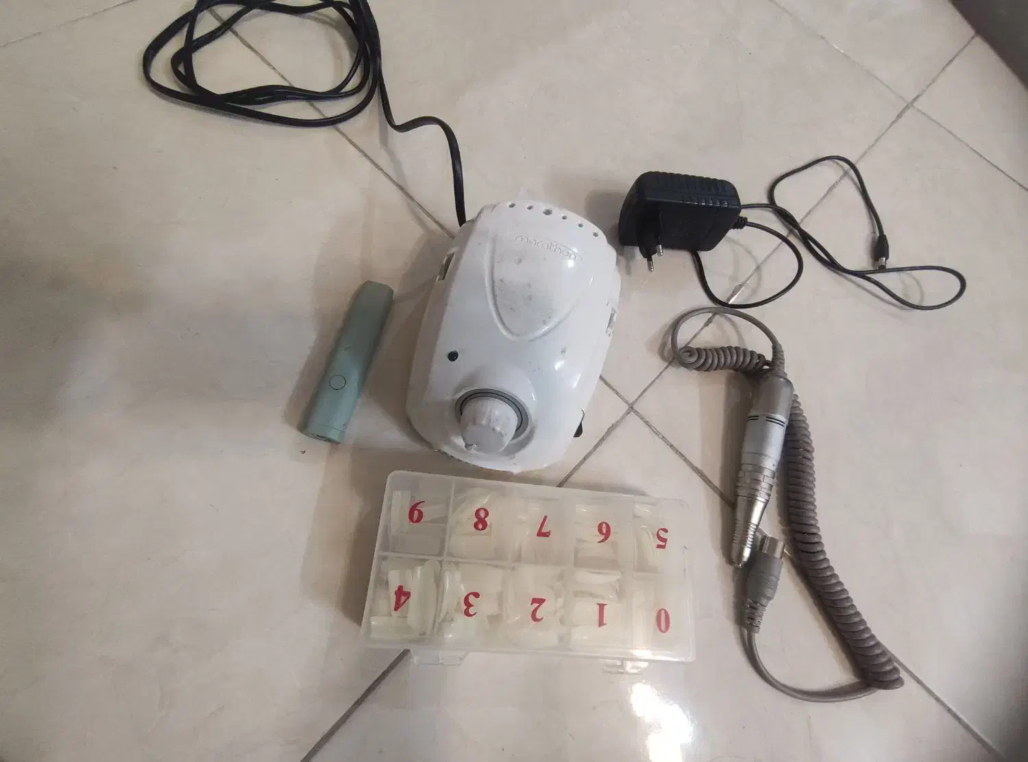 وسایل کاشت ناخن|آرایشی، بهداشتی، درمانی|کرمان, |دیوار