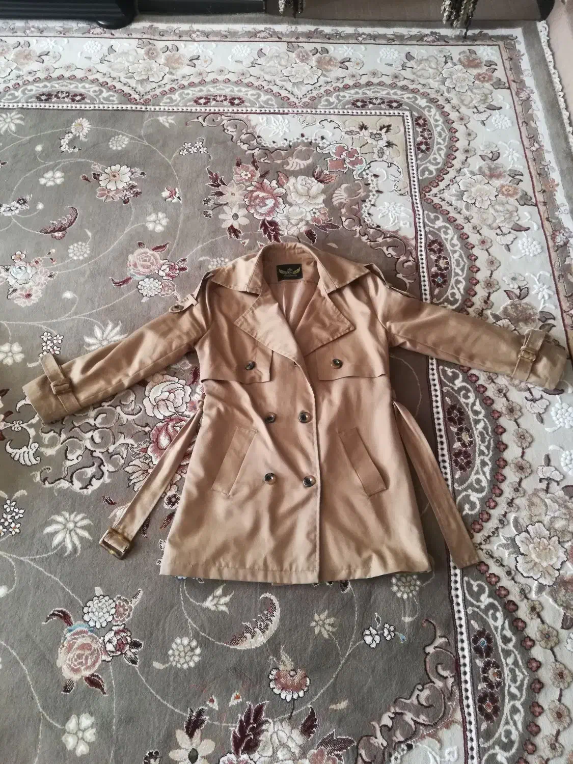 بارانی|لباس|بجنورد, |دیوار