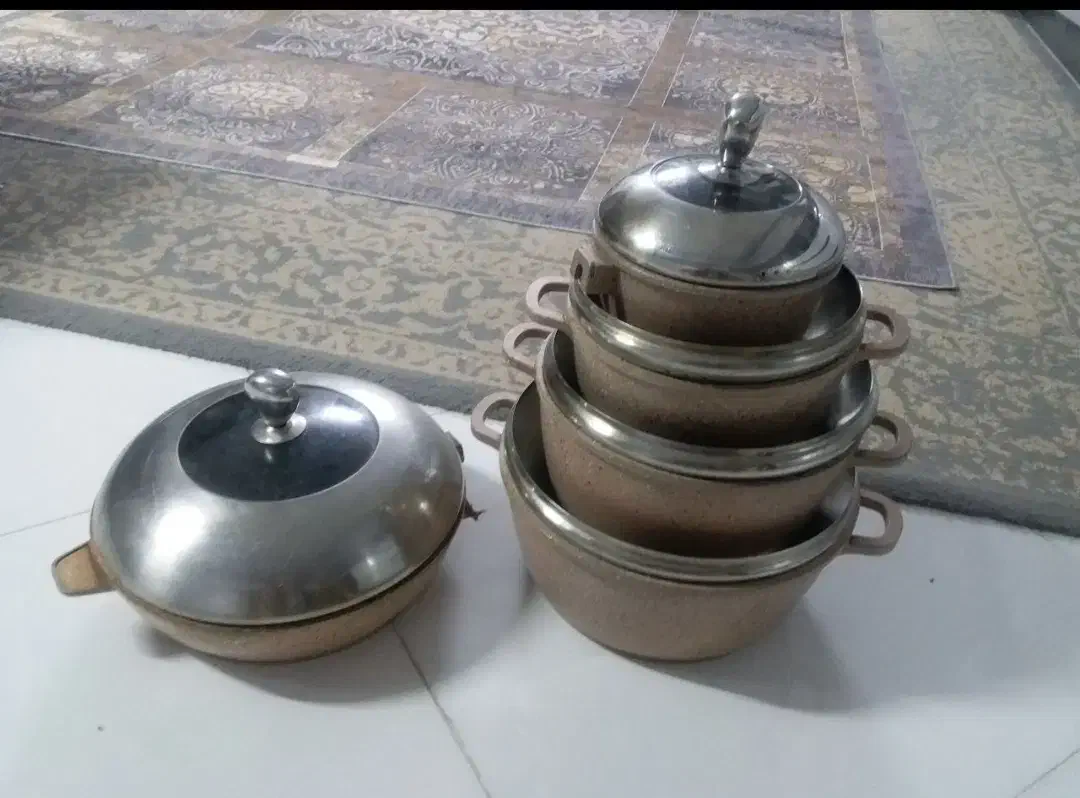 قابلمه|ظروف پخت‌وپز|زاهدان, |دیوار