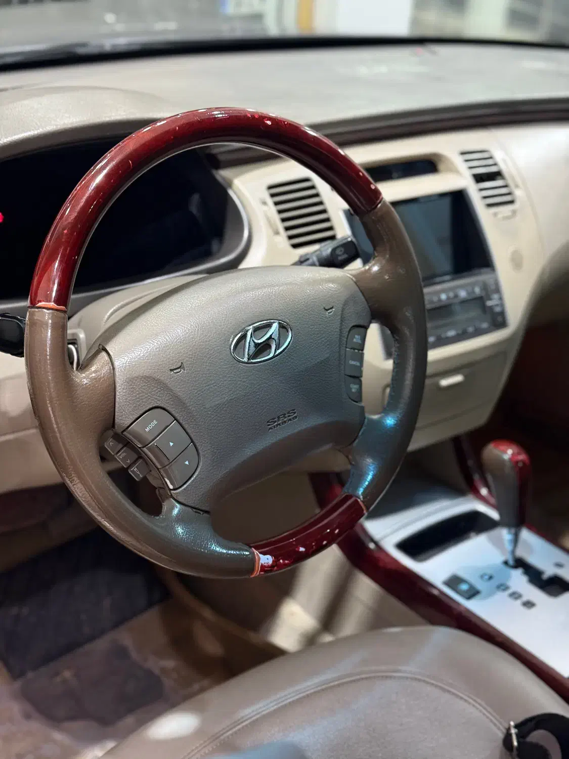 آزرا ۲۰۰۷ سربی درجه یک|خودرو سواری و وانت|ارومیه, |دیوار