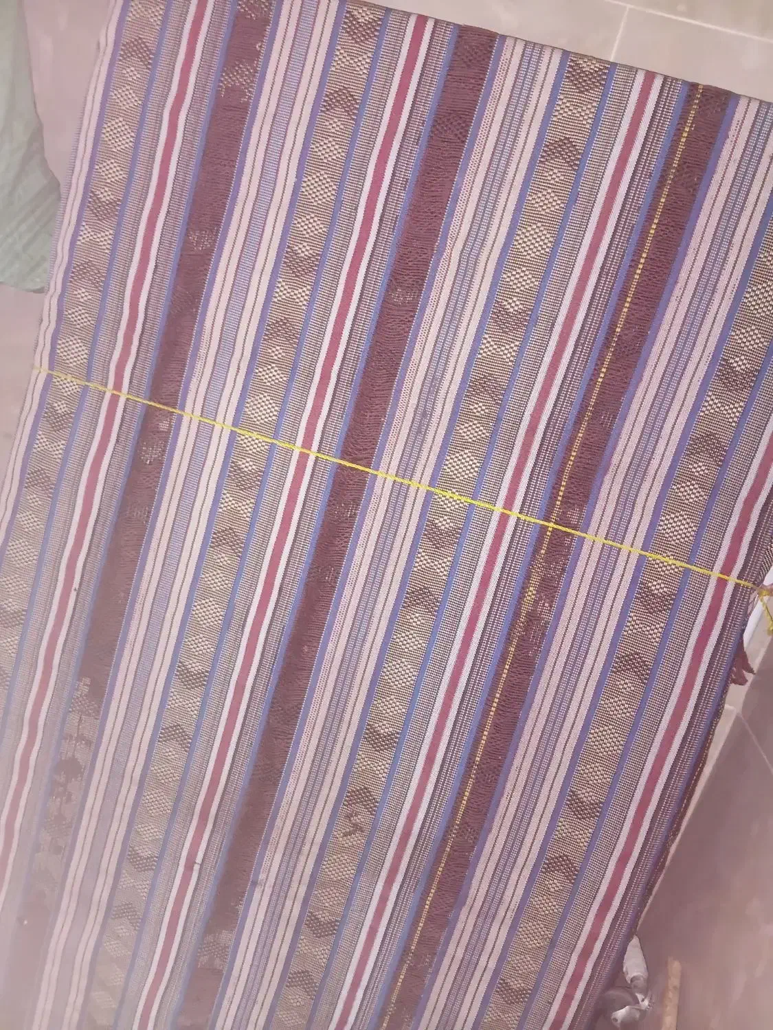 یک میز ناهار خوری بدون صندلی|میز و صندلی غذاخوری|ازنا, |دیوار