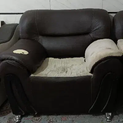 دوتا صندلی ۲۰۰تومن|مبلمان خانگی و میز عسلی|دزفول, |دیوار