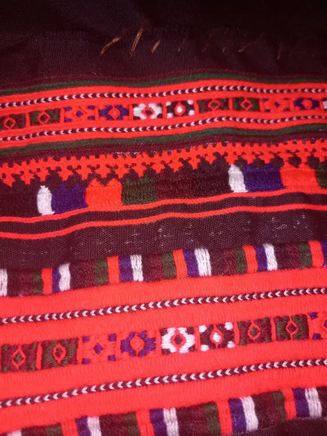 بن دمن دوچ|لباس|ایرانشهر, |دیوار