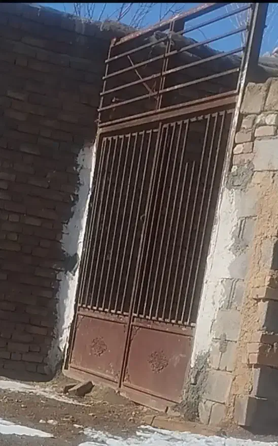 دروازه اهنی سنگین|مصالح و تجهیزات ساختمان|دهگلان, |دیوار