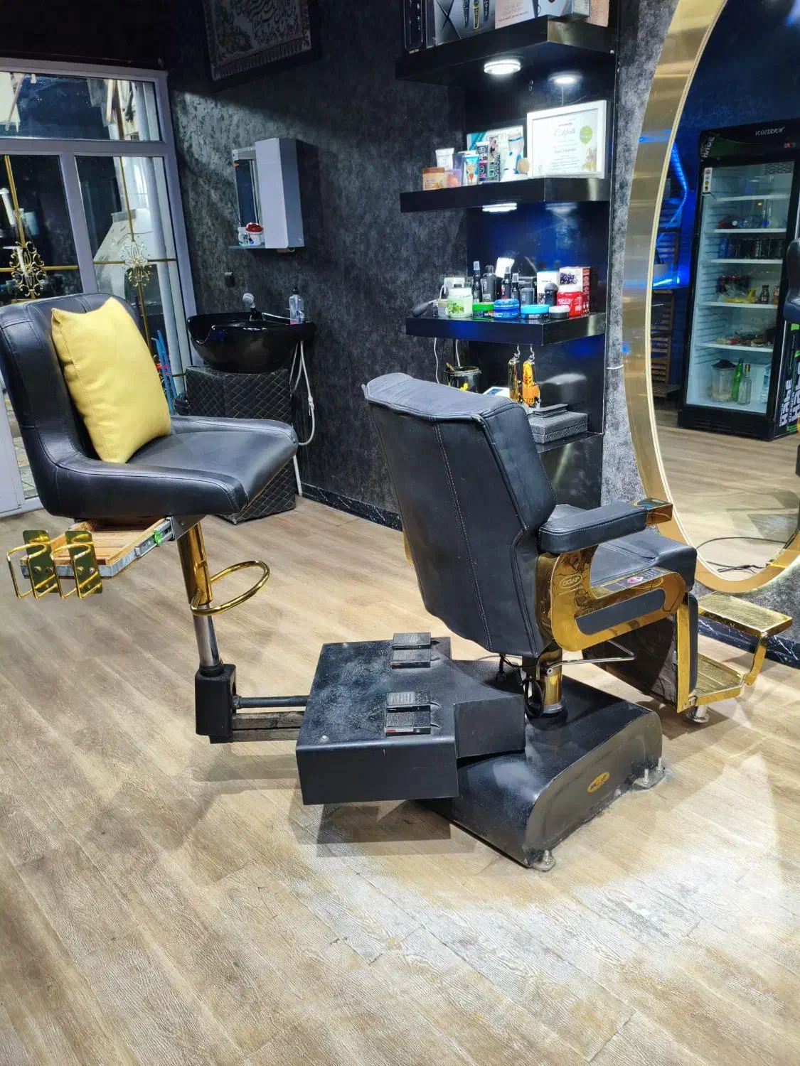 صندلی آرایشگاه ماساژوردار|آرایشگاه و سالن‌های زیبایی|جیرفت, |دیوار