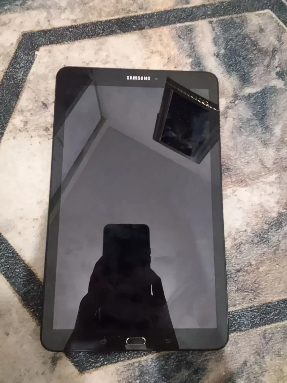 تبلت|تبلت|مشهد, شهید بصیر|دیوار