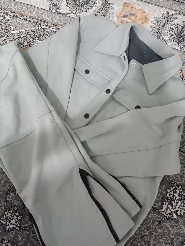 لباس|لباس|سبزوار, قاضی زاد|دیوار