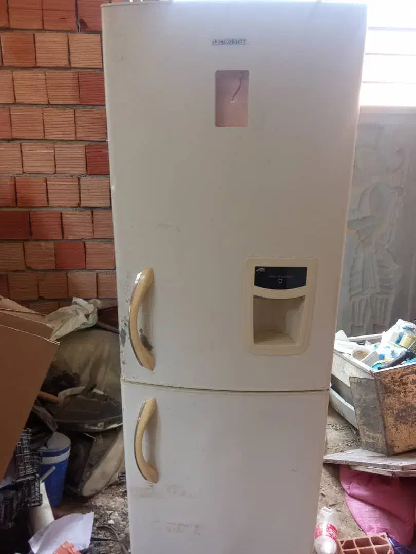 خریدوفروش یخچال قدیمی وفرسوده خراب|یخچال و فریزر|گرگان, |دیوار