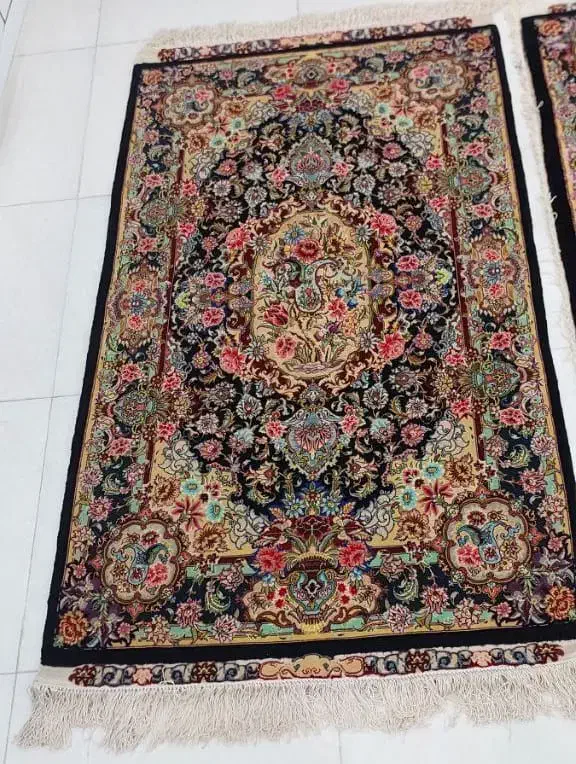 فرش دستبافت ابریشم (یک جفت)|فرش|قزوین, |دیوار