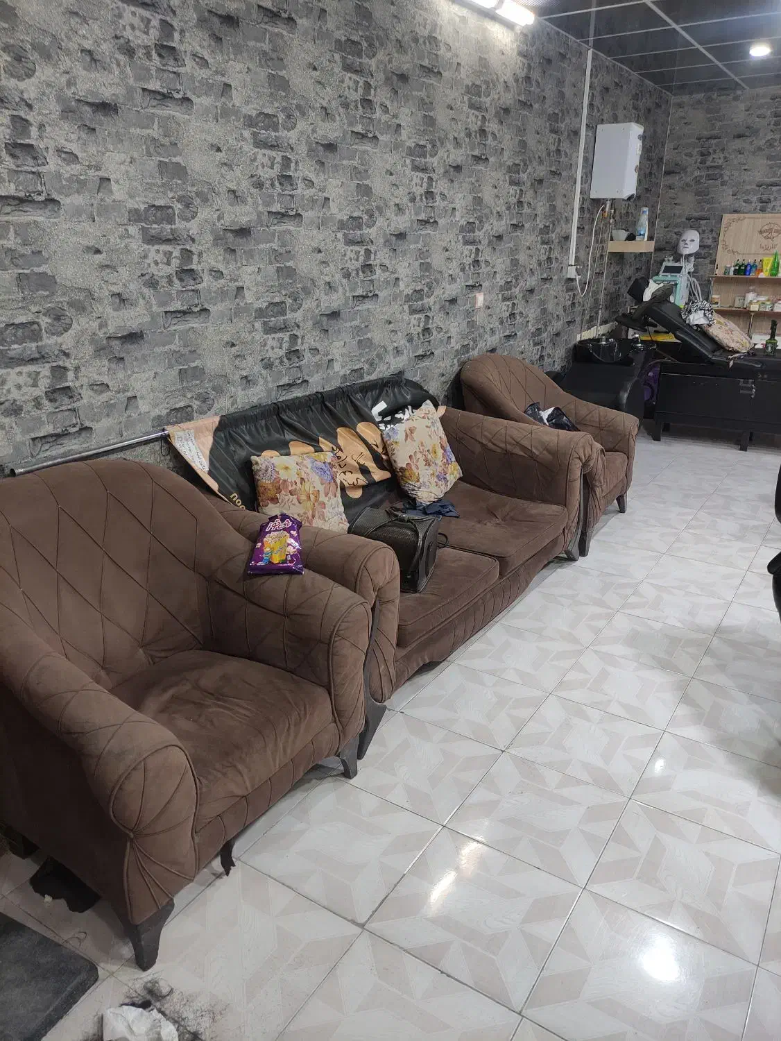 فروش آرایشگاه مردانه|آرایشگاه و سالن‌های زیبایی|ایرانشهر, |دیوار