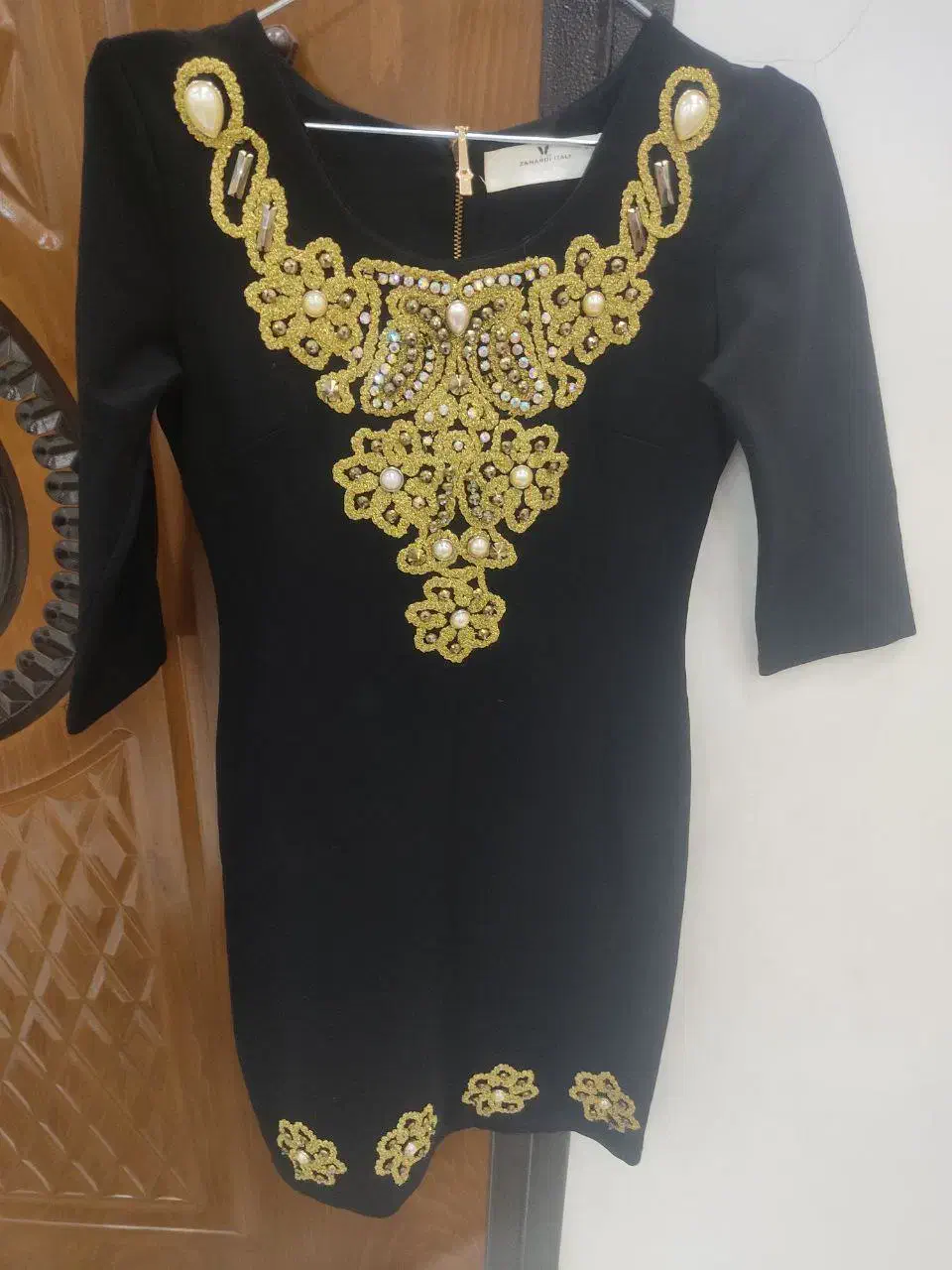 لباس مجلسی ترک|لباس|خوی, |دیوار