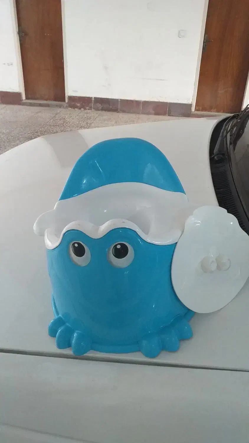 توالت فرنگی کودک بسیار تمیز و نو|اسباب و اثاث بچه|ساری, |دیوار