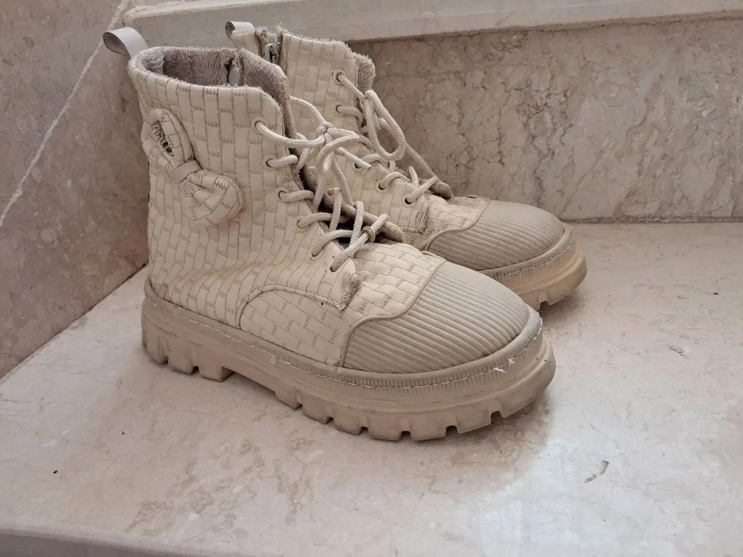 نیم بوت دخترانه|کیف، کفش، کمربند|تربت جام, والفجر|دیوار