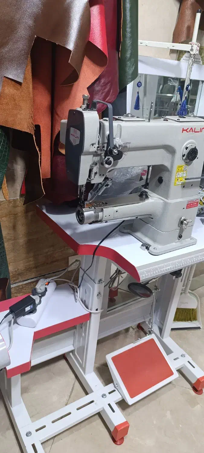 چرخ بطر|چرخ خیاطی و ریسندگی|ایوان, |دیوار