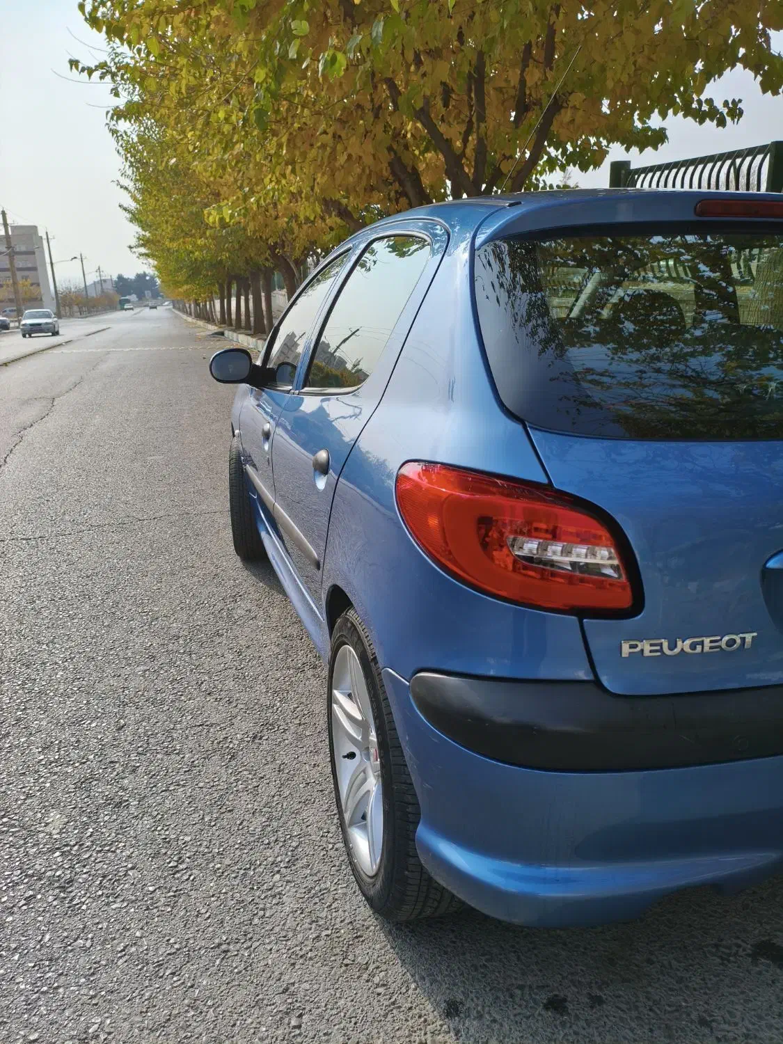 206تیپ2بی رنگ استثنایی همراه با لوازم|خودرو سواری و وانت|کرج, گوهردشت|دیوار