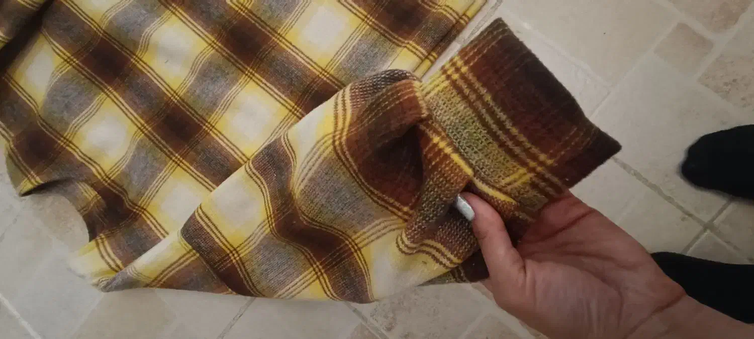 پالتو بلند فوتر|لباس|شیراز, صدا و سیما|دیوار