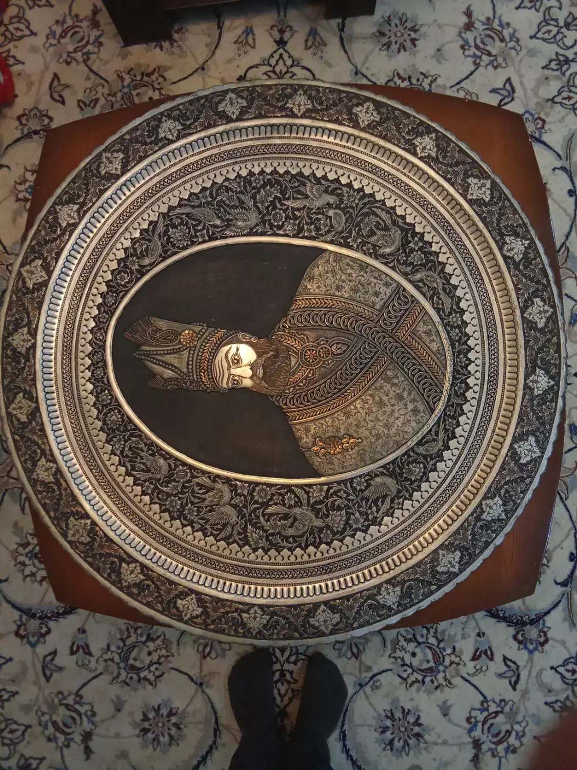 تمثال مبارک نادرشاه افشار|کلکسیون اشیاء عتیقه|اصفهان, باغ دریاچه|دیوار