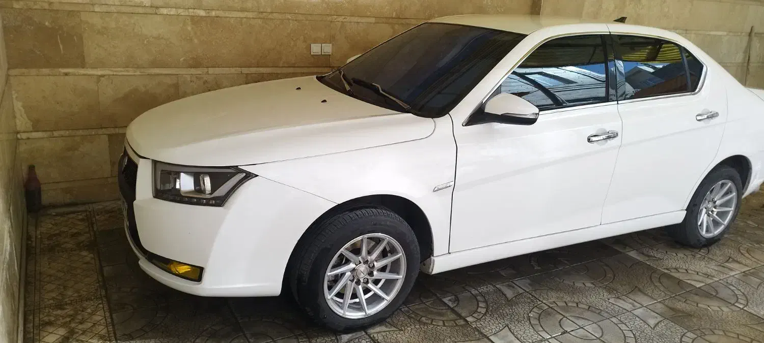 دنا پلاس|خودرو سواری و وانت|ملایر, |دیوار