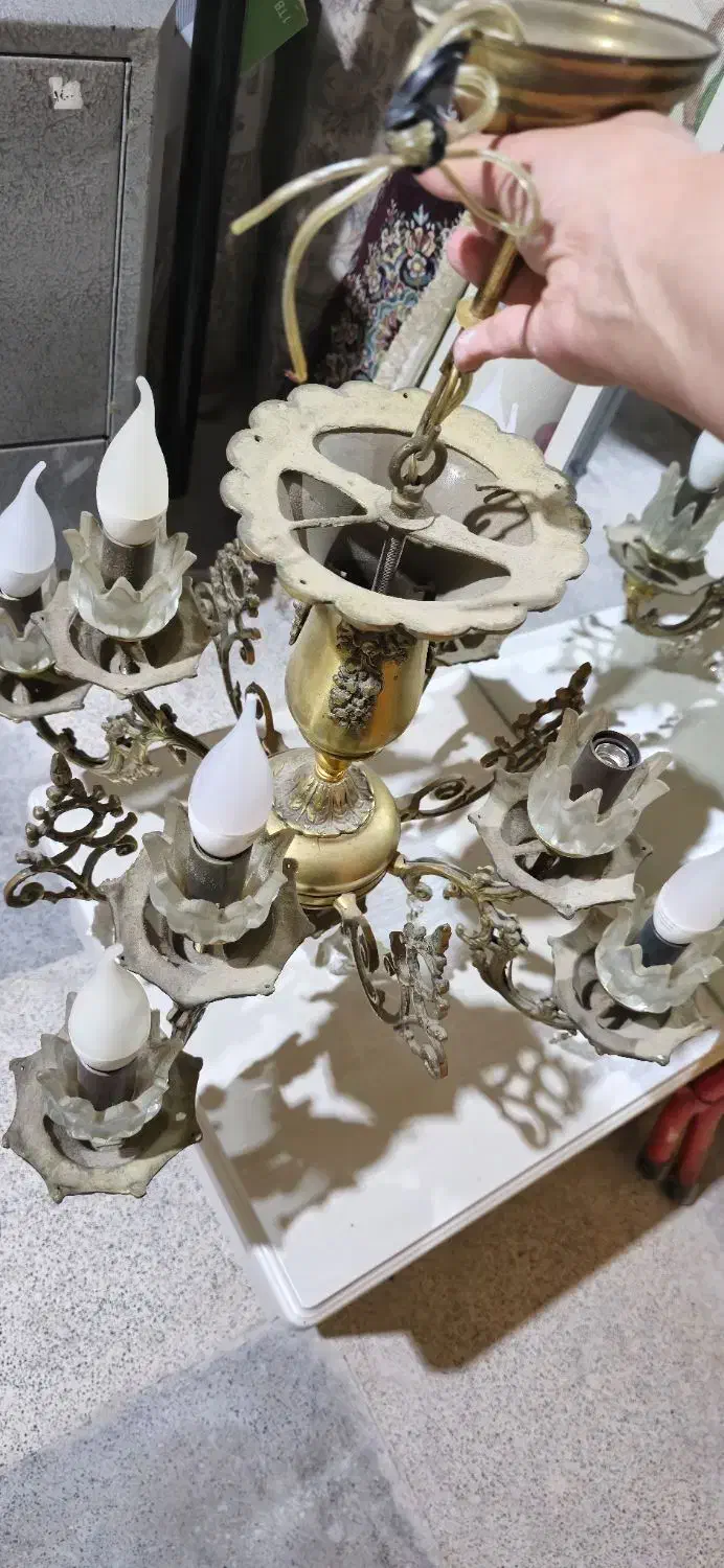 لوستر برنز|لوستر و چراغ آویز|اصفهان, باغ فدک|دیوار