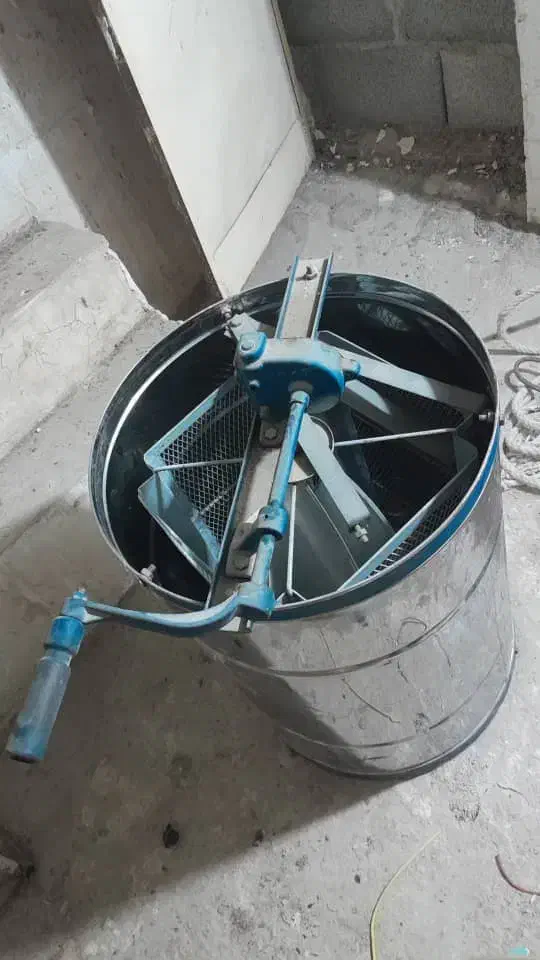 استراکتور ۴ قاب عسل گیریک بار استفاده جنس عالی|ماشینآلات صنعتی|لار, |دیوار