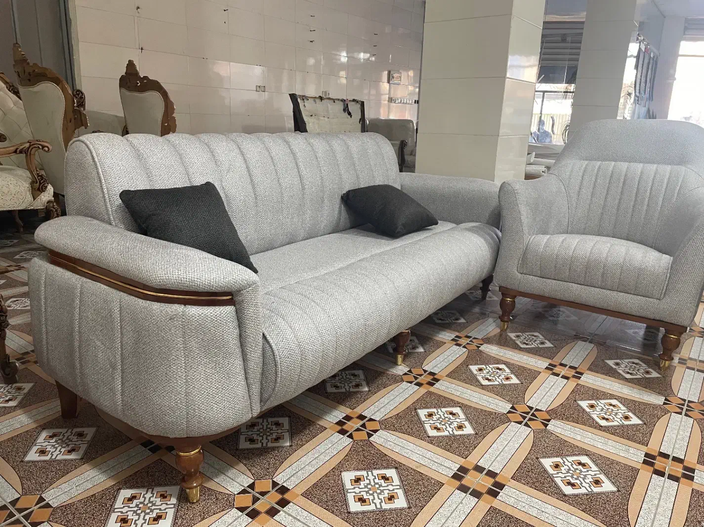 مبل راحتی نو|مبلمان خانگی و میز عسلی|مبارکه, |دیوار