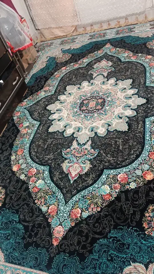 قالی با پشتی|فرش|مرودشت, استادیوم|دیوار