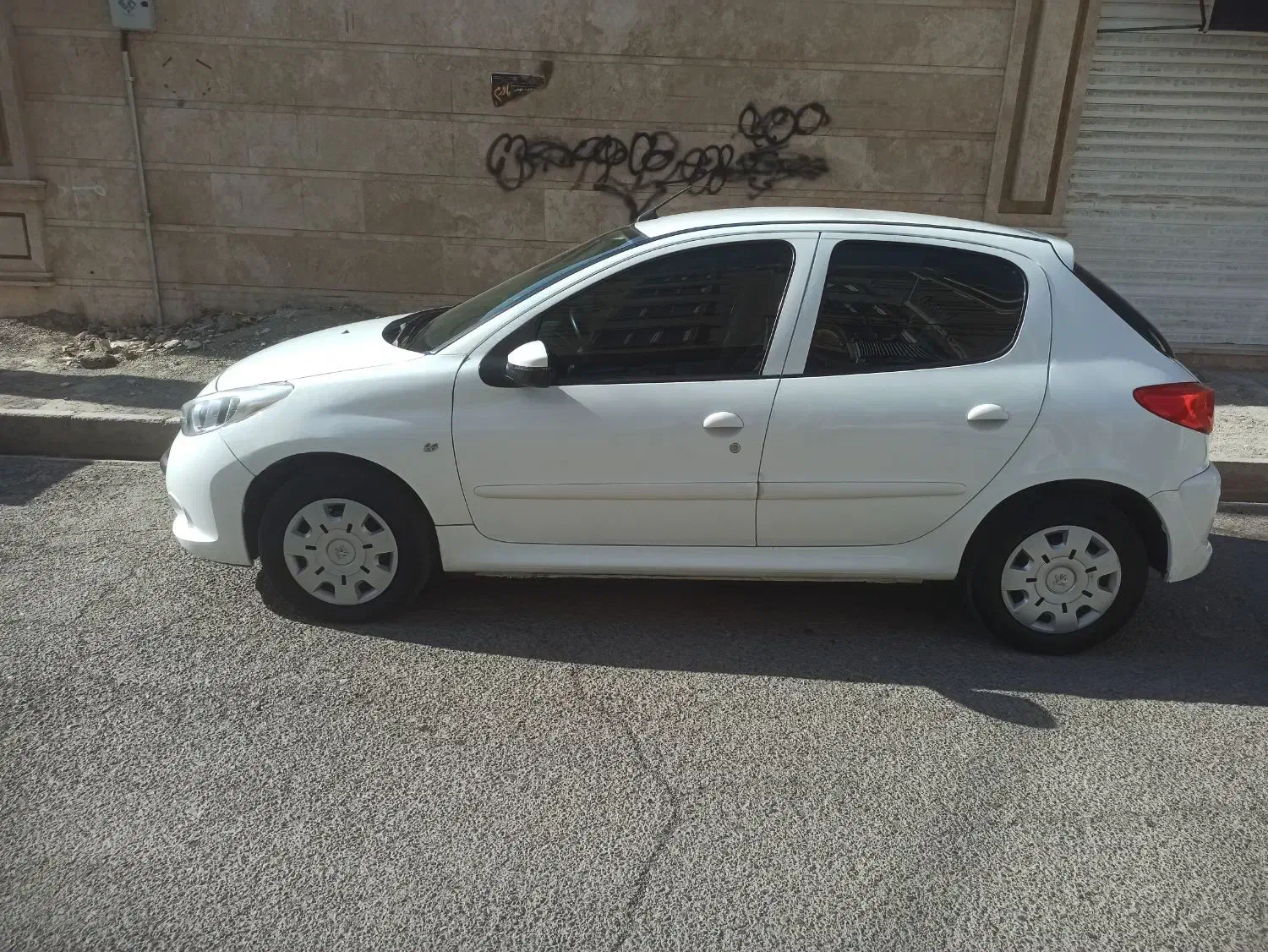 207 سقف فلز 1400|خودرو سواری و وانت|فشاپویه, |دیوار