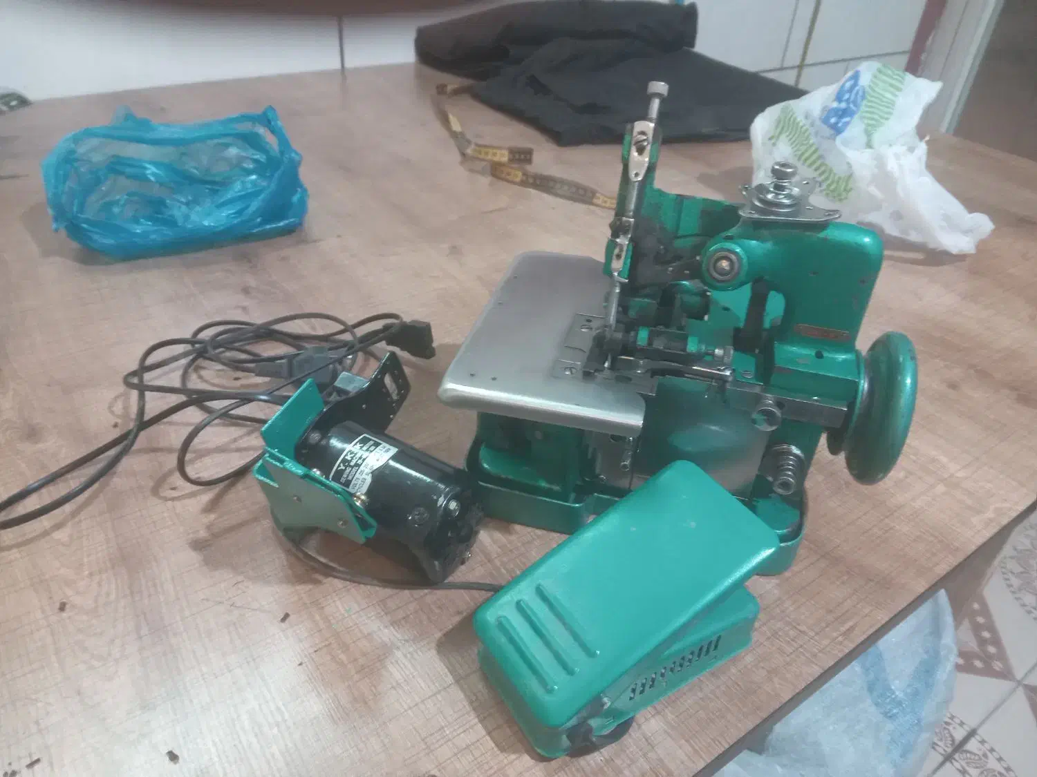 چرخ سر دوز سه نخ|چرخ خیاطی و ریسندگی|اسدآباد, |دیوار