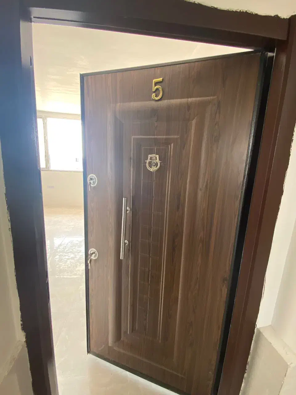 آپارتمان 100متری با پارکینگ|فروش آپارتمان|شیراز, حجت آباد|دیوار