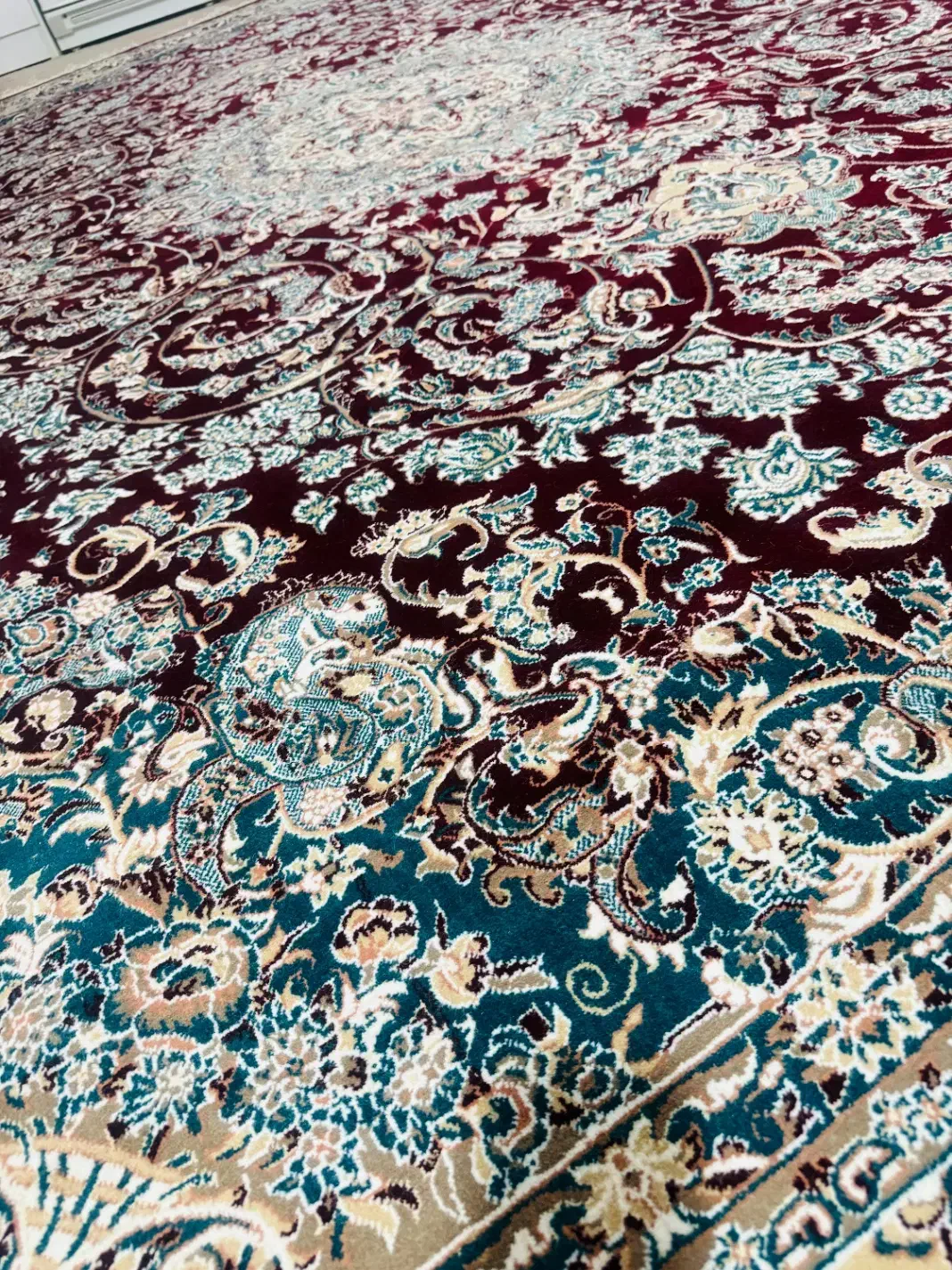 فرش ۱۲ متری کاملا نو و گلیم فرش ۶ متری|فرش|خرمآباد, |دیوار