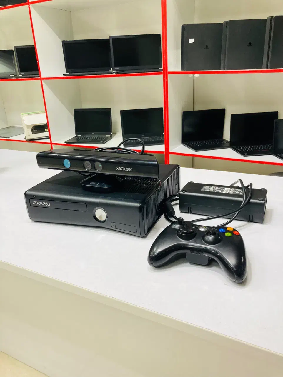 کنسول xbox 360 همراه سنسور و دسته و بازی|کنسول، بازی ویدئویی و آنلاین|شهرکرد, |دیوار
