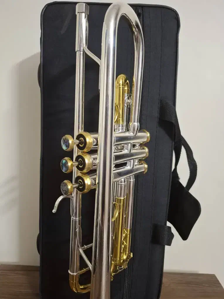 ترومپت اکبند|سازهای بادی|برخوار, |دیوار