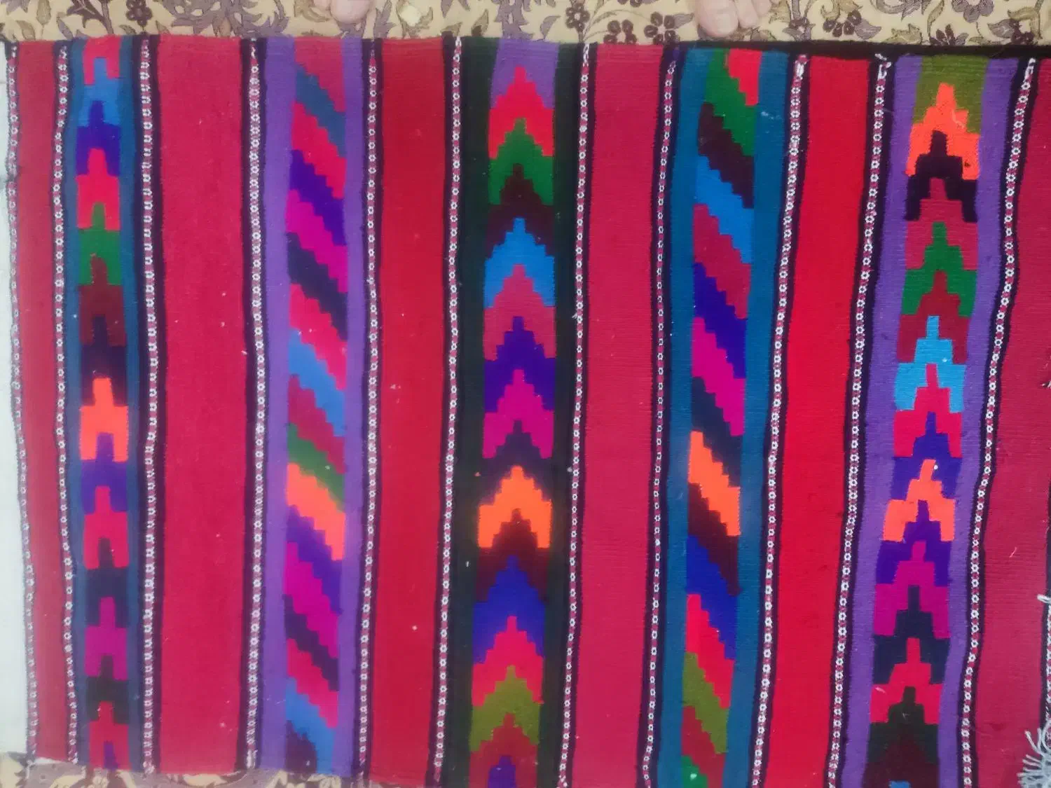 گلیم پادری|پادری|نجفآباد, شریعتی غربی|دیوار