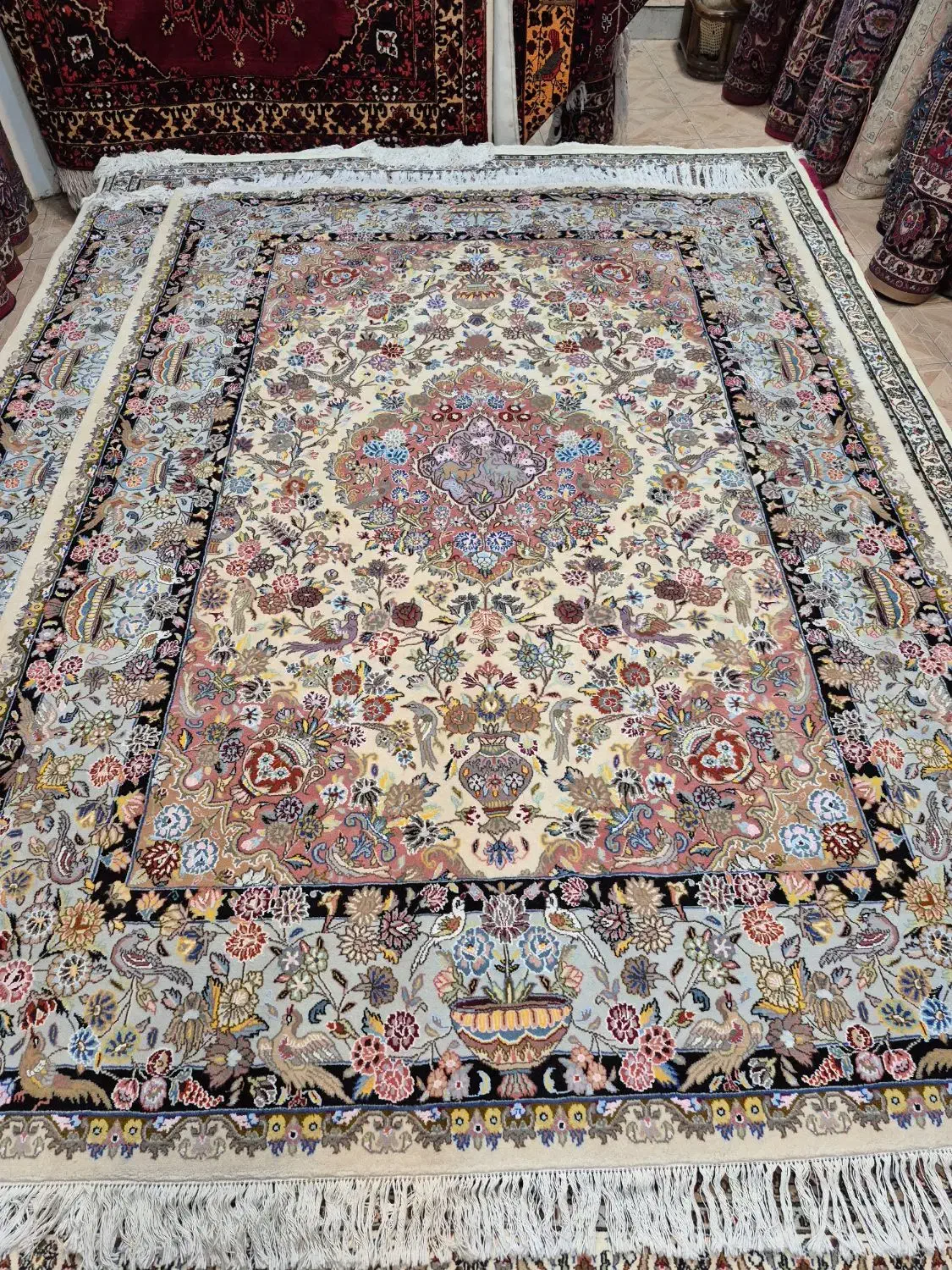 فرش دستباف ۱ جفت ۹ متری گل فرنگ. گالری فرش ایران|فرش|مشهد, حجت|دیوار