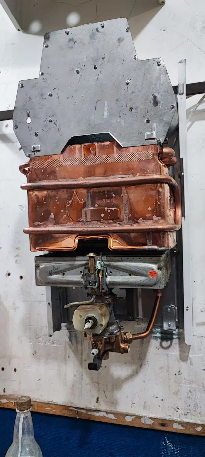 آبگرمکن دزدیده شده مژدگانی ویژه برای نشونی،یابنده|آبگرمکن، پکیج، شوفاژ|ساوه, |دیوار