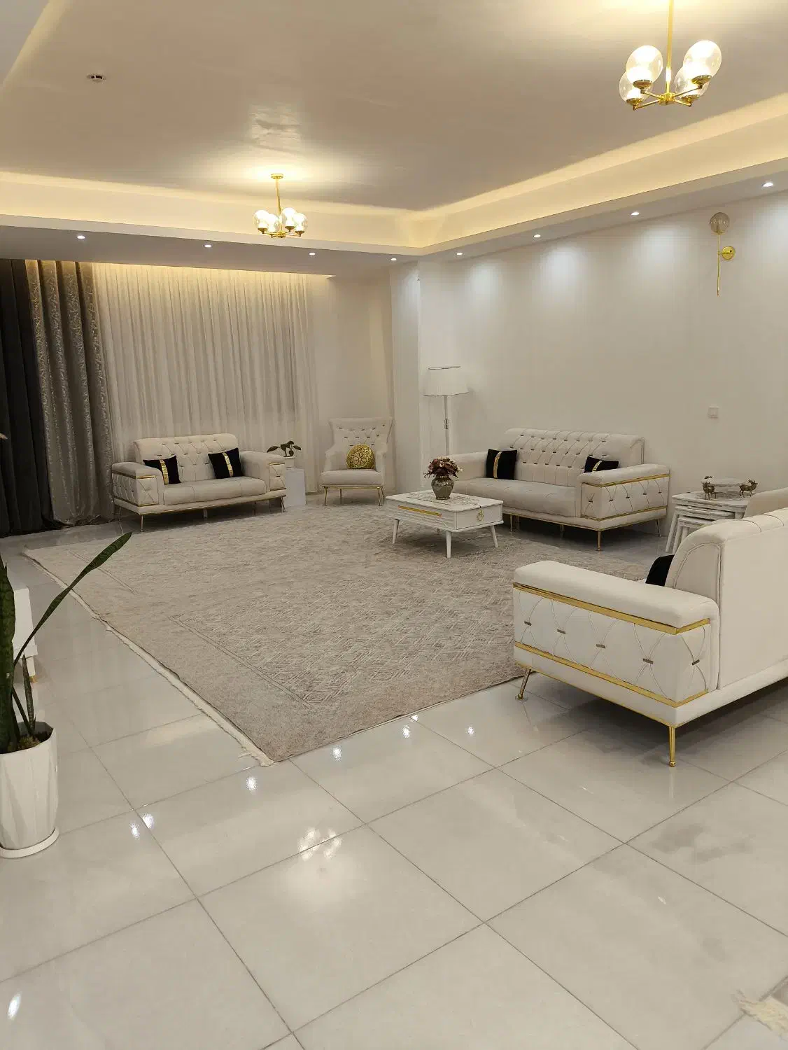 اجاره آپارتمان نوساز در کوی نصر/۱۴۰ متر|اجارهٔ آپارتمان|زنجان, |دیوار