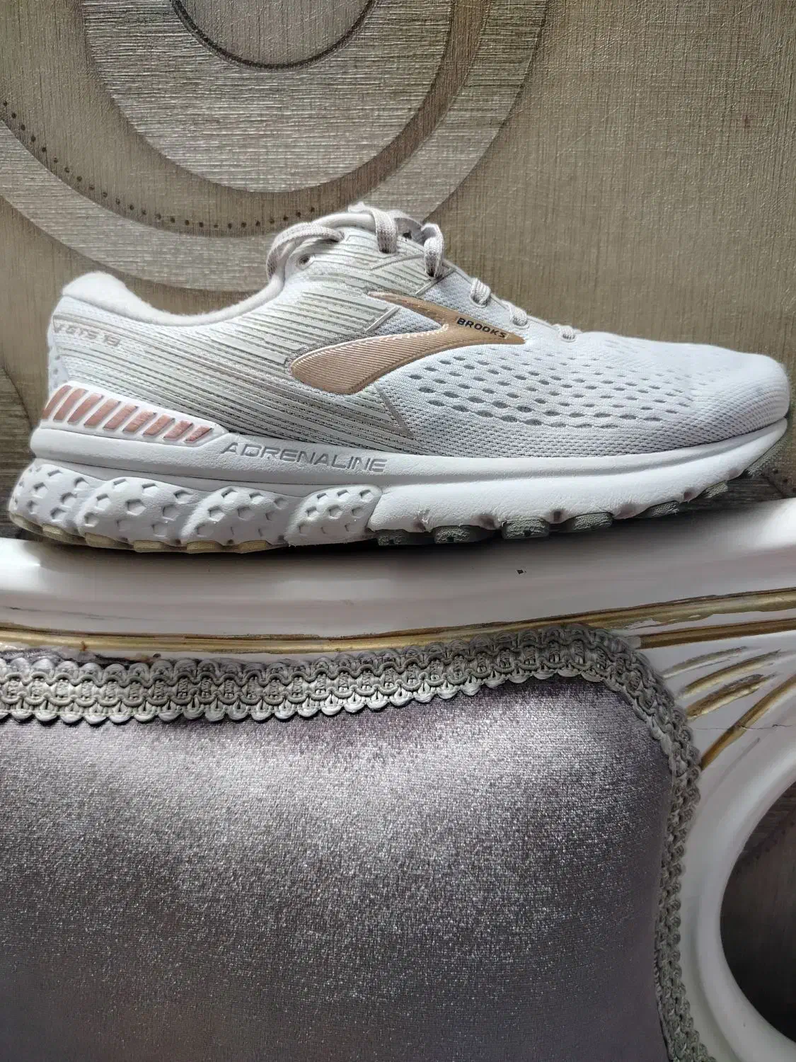 کتونی بروکس اصل ،سایز 38.5|کیف، کفش، کمربند|کاشمر, |دیوار