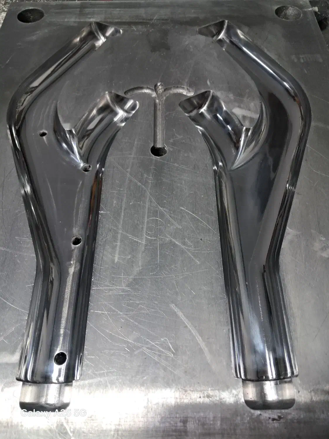 خدمات پرداختکاری / پولیشکاری /تزریق پلاستیک|خدمات پیشه و مهارت|تبریز, |دیوار