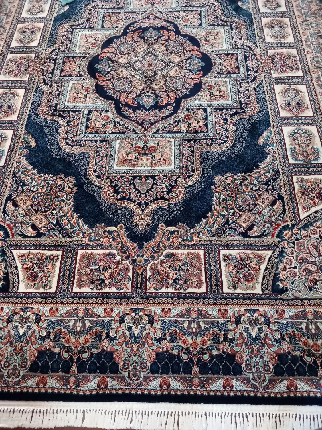 فرش ۹ متری|فرش|رشت, پل تالشان|دیوار