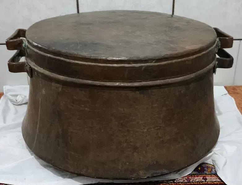 دیگ مسی قدیمی و کاملا نو|ظروف سرو و پذیرایی|اصفهان, امیرعرب|دیوار